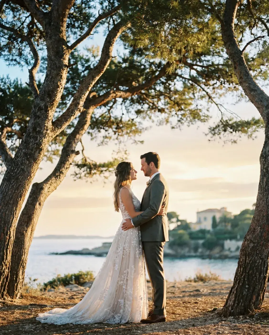 Luxury wedding photographer in Antibes