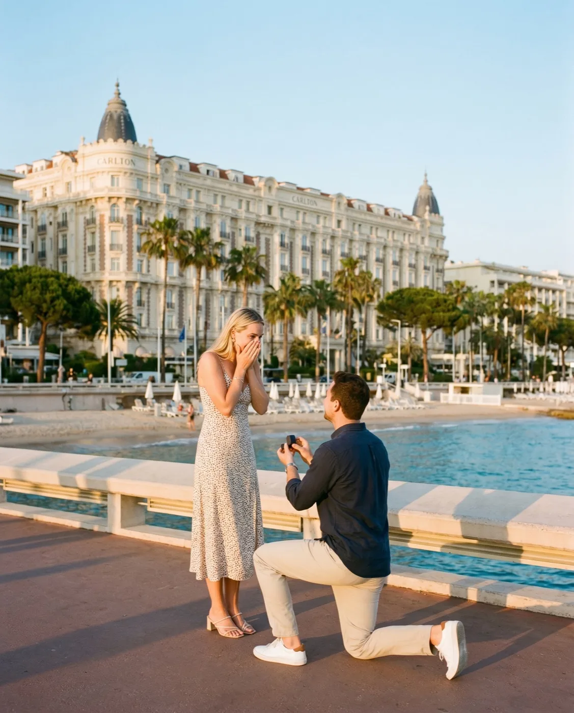 Surprise proposal photographer in Cannes